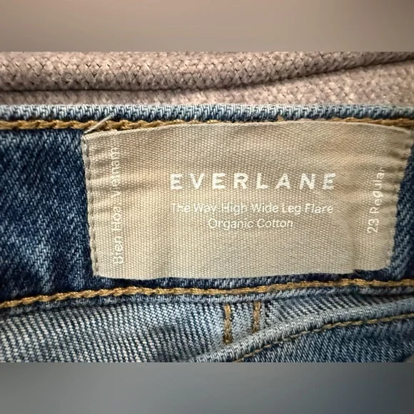 Everlane Light Blue High-Waisted Jeans - Picture 5 of 5